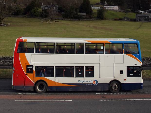 Oxford bus driver not stop to pick up Muslims faces criticism