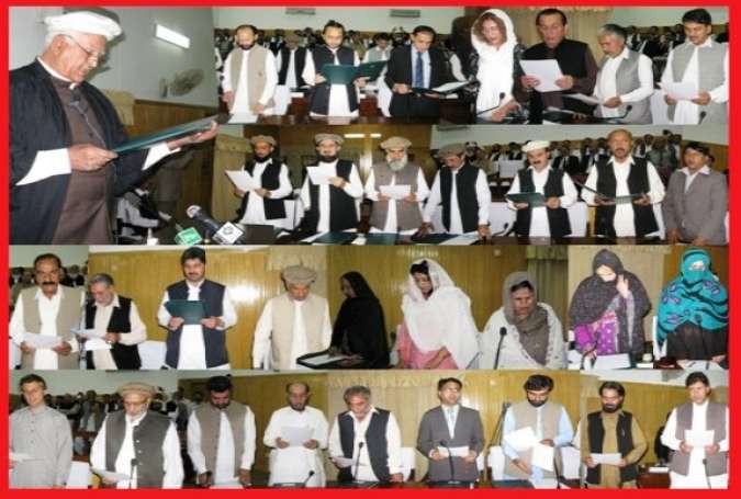گلگت بلتستان کے 33 نومنتخب ارکان اسمبلی نے حلف اٹھا لیا