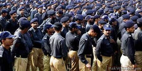 خیبر پختونخوا میں چالیس پولیس اہلکارملازمت سے برطرف