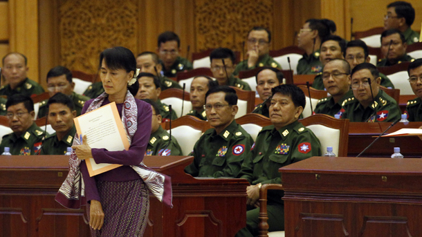ျပည္သူနဲ႔ တပ္မေတာ္ ပိုအလွမ္းေဝးသြားၿပီ