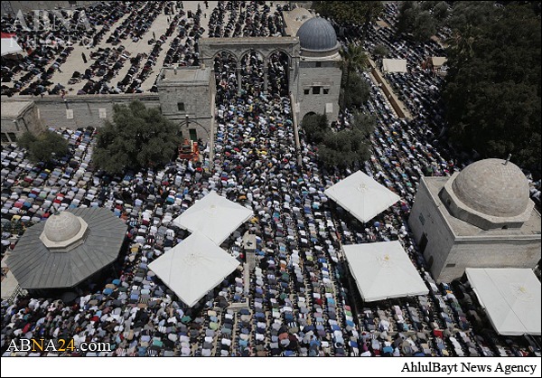 Over 350,000 Attend Second Friday Prayers in Ramadan in Al-Aqsa Mosque