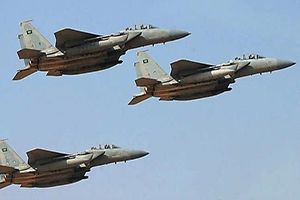 सऊदी युद्धक विमानों ने यात्री विमान को सनआ हवाई अड्डे पर उतरने से रोका