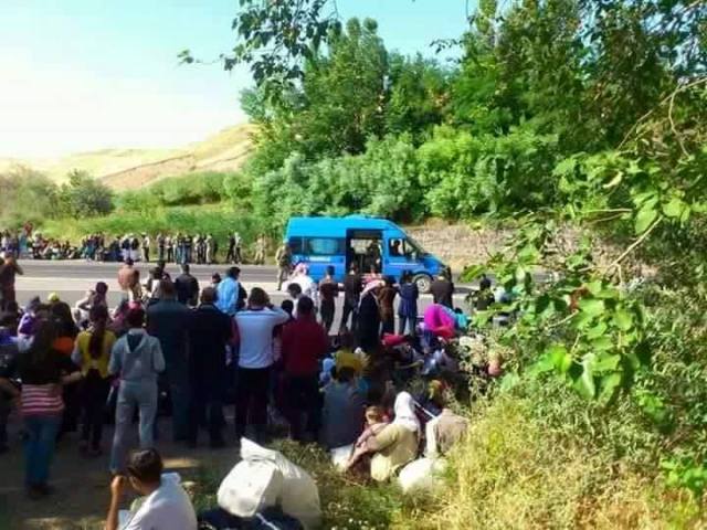 آلاف الإيزيديين العراقيين يتوجهون من تركيا الى بلغاريا سيرا على الأقدام طلبا للجوء