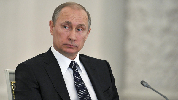 Putin Pledges Support for Syria's Assad