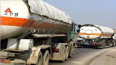 India bans oil trade with ISIS-linked organizations