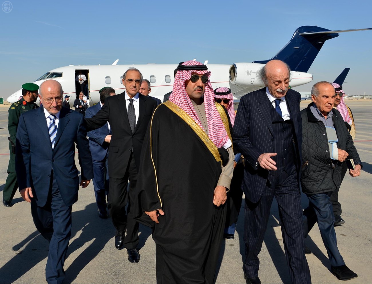 السعودية تدعم مشروع إحياء ميليشيات تابعة لجنبلاط بالدبابات والصواريخ