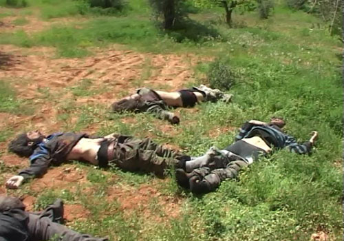 طيران الجيش السوري يقصف رتلا عسكريا للارهابيين ويقتل 60 مسلحاً بينهم قادة في درعا