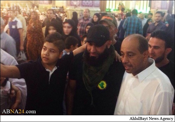 صور/ "ابو عزرائيل" يتشرف بزيارة مرقد الإمام الرضا(ع)