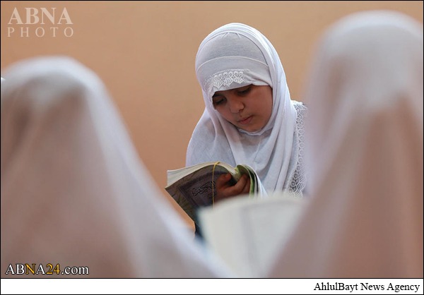 Umat Islam Dunia Mengisi Bulan Suci Ramadhan 