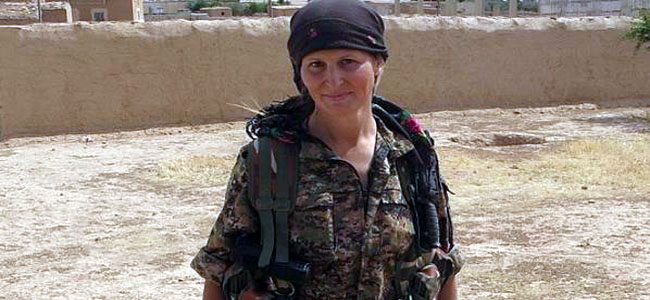 Canadian former model fight with Kurds against ISIS terrorists