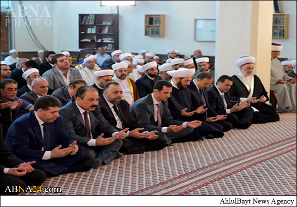 Bashar al-Assad Performs Eid Al-Fitr Prayers in Damascus Mosque + Pics