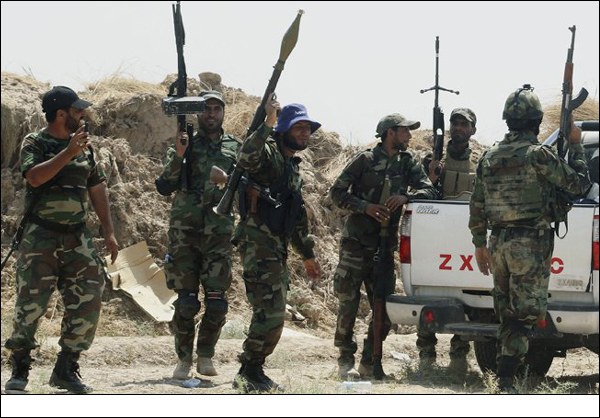 الحشد الشعبي والجيش العراقي يسيطران على مباني عسكرية مهمة في الانبار
