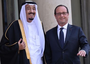 الملك السعودي يستعد لقضاء إجازته الأولى على شاطئ للعراة في فرنسا