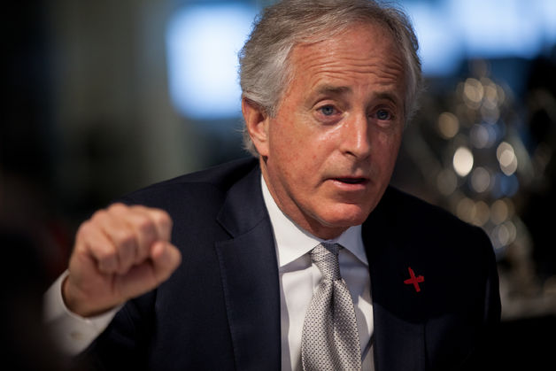 Corker: “La Conclusión de los Diálogos Nucleares entre Irán y el G5+1 ha Causado el Aislamiento del Congreso Estadounidense” 