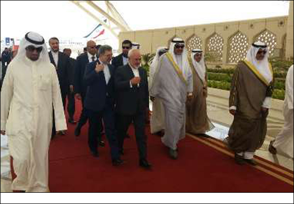 وزير الخارجية الايراني يصل الى الكويت 