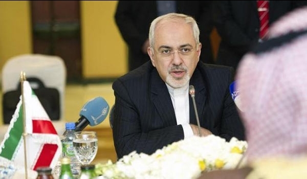 Zarif Reiterates Iran's Firm Support for Regional Nations' Anti-Extremism Campaign