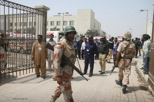 کراچی میں پولیس کی کارروائی میں 6 دہشت گرد ہلاک