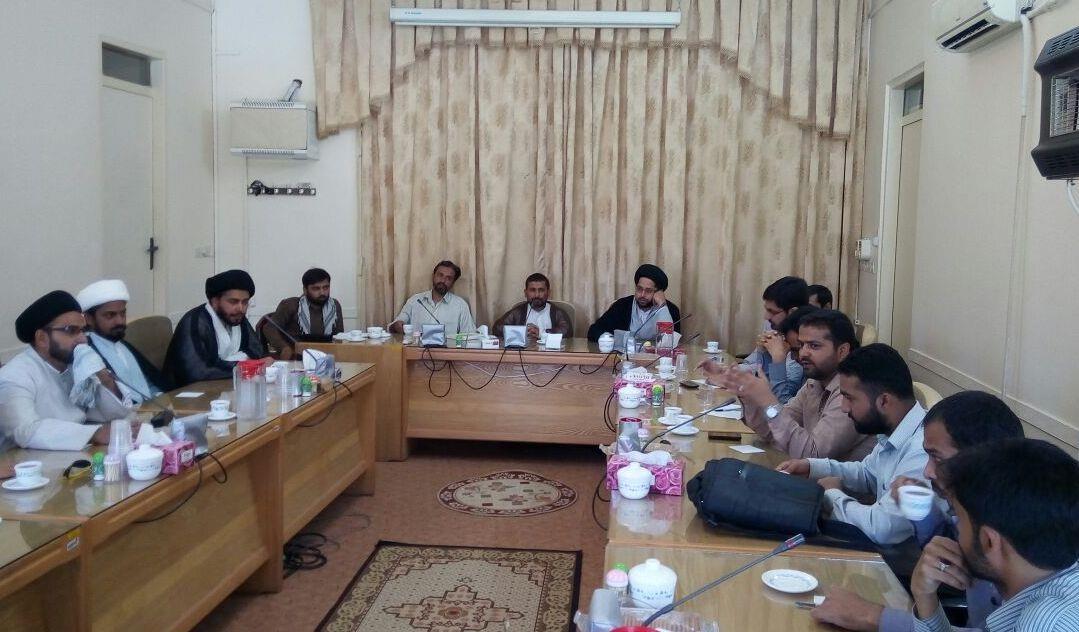 क़ुम में मौजूद भारतीय उल्मा व तलबा की आपात बैठक।+ तस्वीरें