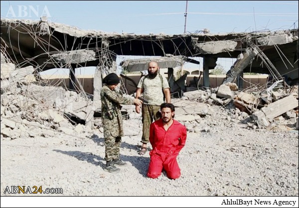 Photos: Iraqi man executed by ISIL child