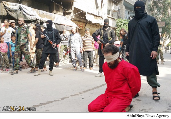 Photos: ISIS executes Syrian man in Damascus