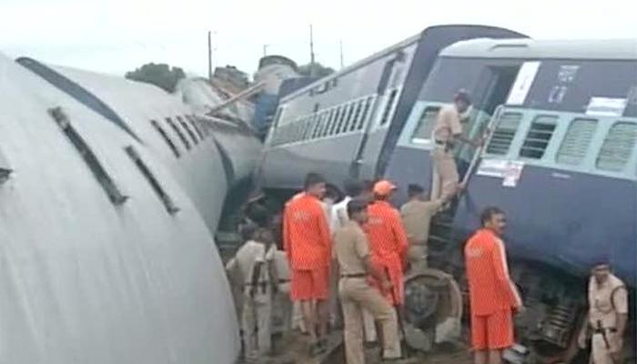 भारत, ट्रेन हादसे में 29 की मौत।