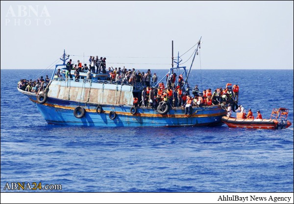 تقرير مصور/ المهاجرون غير الشرعيين، الذين تقطعت بهم السبل في المياه الليبية