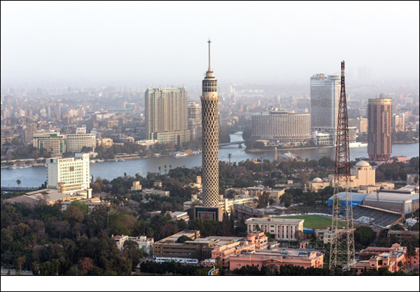 مصر تصف الوساطة القطرية مع الإخوان بالتدخل الخارجي وترفض تصريحات العطية