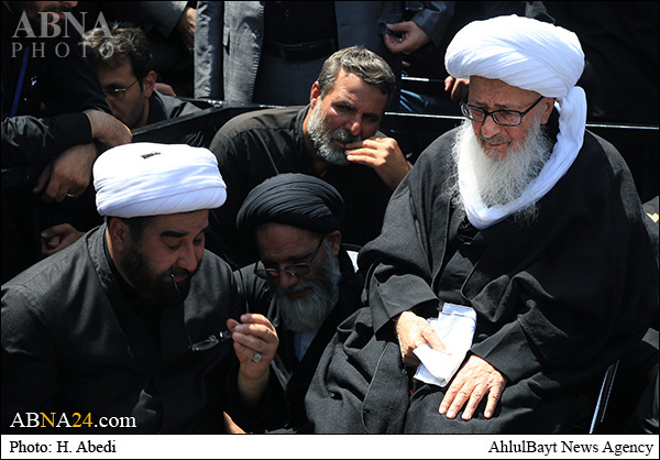تصویری رپورٹ/ آیت اللہ وحید خراسانی کی موجودگی میں جلوس عزا