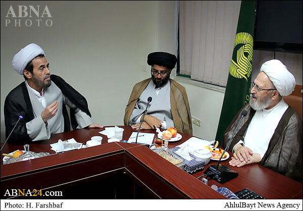 “Directores Culturales de la Provincia de Qods-Razavi se Reúnen con el «Ayatolá Sobhani» en la Ciudad de Mashhad”