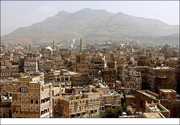 خطباء الجمعة يدعون الشعب اليمني الى الوقوف صفا واحدا في مواجهة العدوان السعودي