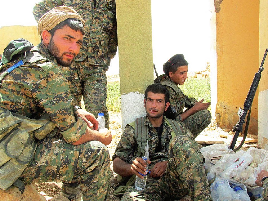 “Gobierno Turco de Erdogan Entrega Prisioneros Kurdos del YPG a Al Qaida” 