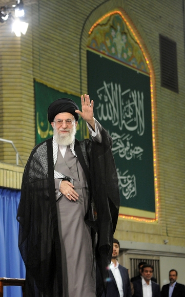 قائد الثورة الإسلامية يستقبل أعضاء المجمع العالمي لأهل البيت (ع) + الصور 1