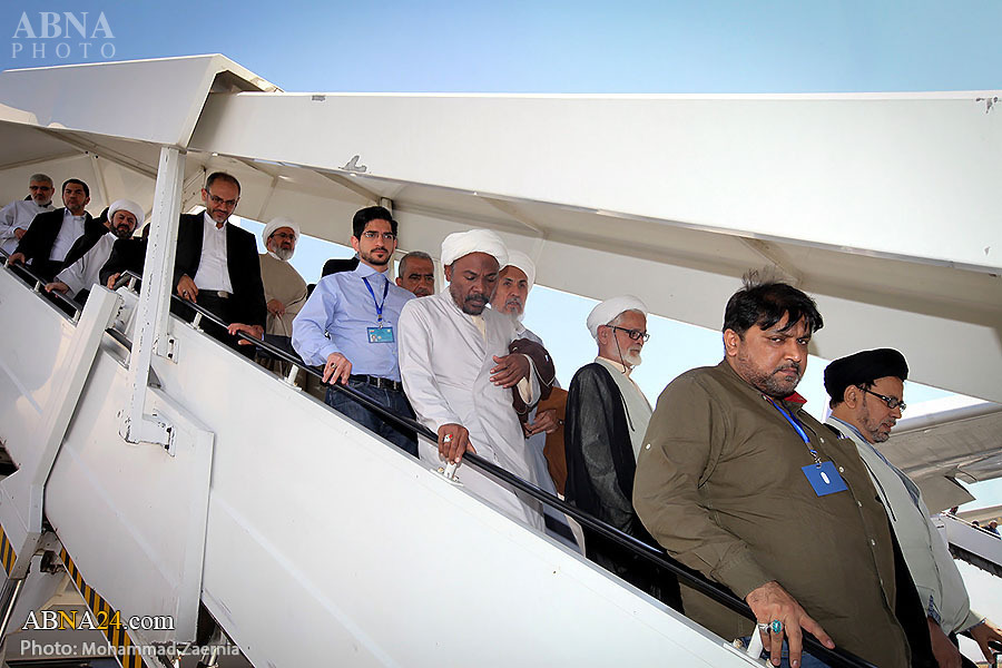 Llegada de los Invitados de la 6ª Asamblea General al Aeropuerto de Mashhad