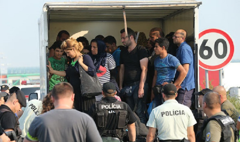 Slovakia bans Muslim migrants from entering the country