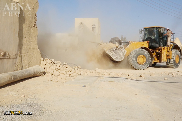  ISIS uses bulldozers to demolish ancient Syrian monastery + Pics