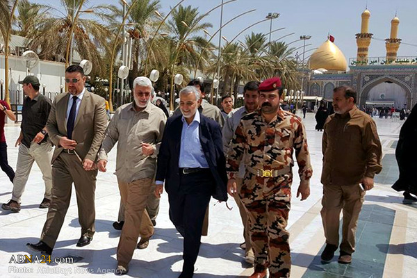 Bild: General Qassem Soleimani beim Besuch des Schreins von Imam Hussein (a.s) 