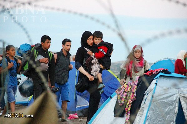 “Cientos de  Inmigrantes Indocumentados Pasando por Macedonia”