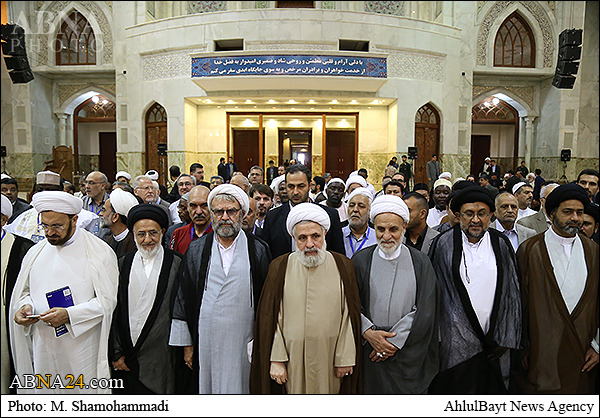 Photos: Guests of the 6th General Assembly Renew Allegiance to Imam Khomeini's Ideals