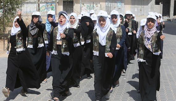 Hamas’tan kızlar için ilk askeri eğitim kampı