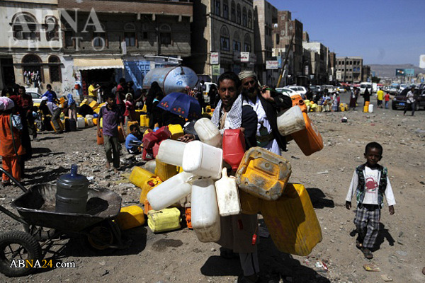تقرير مصور/ العدوان العسكري السعودي يتسبب في خلق أزمة شرب المياه باليمن