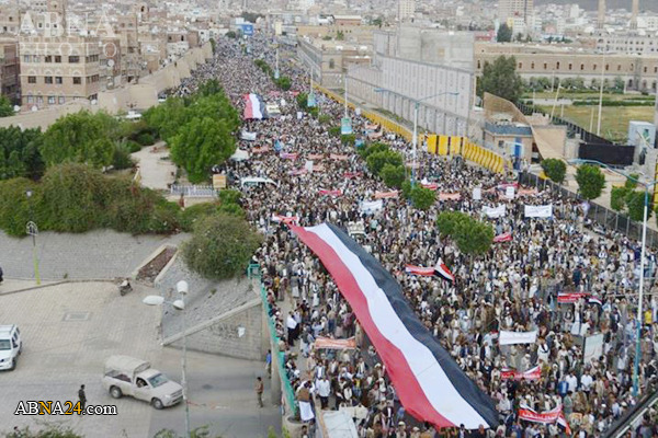 صنعاء تشهد مسيرة جماهيرة حاشدة تحت شعار''جرائم العدوان في تعز وعمران جرائم حرب''