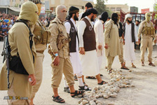 IS hat einen Mann in irakischer Stadt Mosul gesteinigt + Fotos (+18)