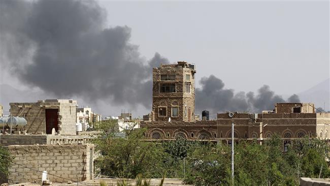 Saudi aggressors bombing areas in Yemen despite deterioration of humanitarian situation