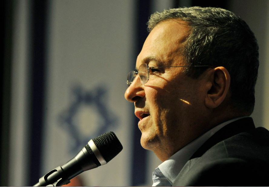 “Podría ser Encarcelado Ehud Barak por Revelar los Frustrados Planes de Sionistas para Atacar a Irán” 