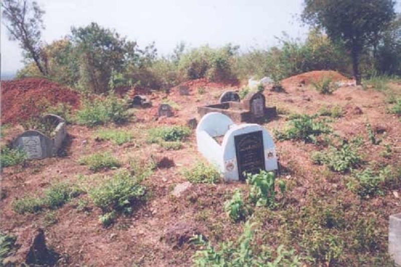Indian Muslims in Mumbra-Kausa demand burial ground