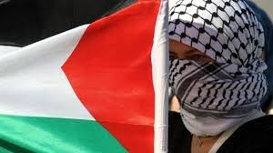 الفلسطينيون يطلبون من الامم المتحدة رفع علمهم فوق مقرها
