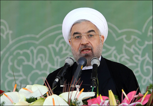 الرئيس الايراني يؤكد أن بعض الدول الاسلامية التي تدعم الارهابيين ستقع في مخالبهم