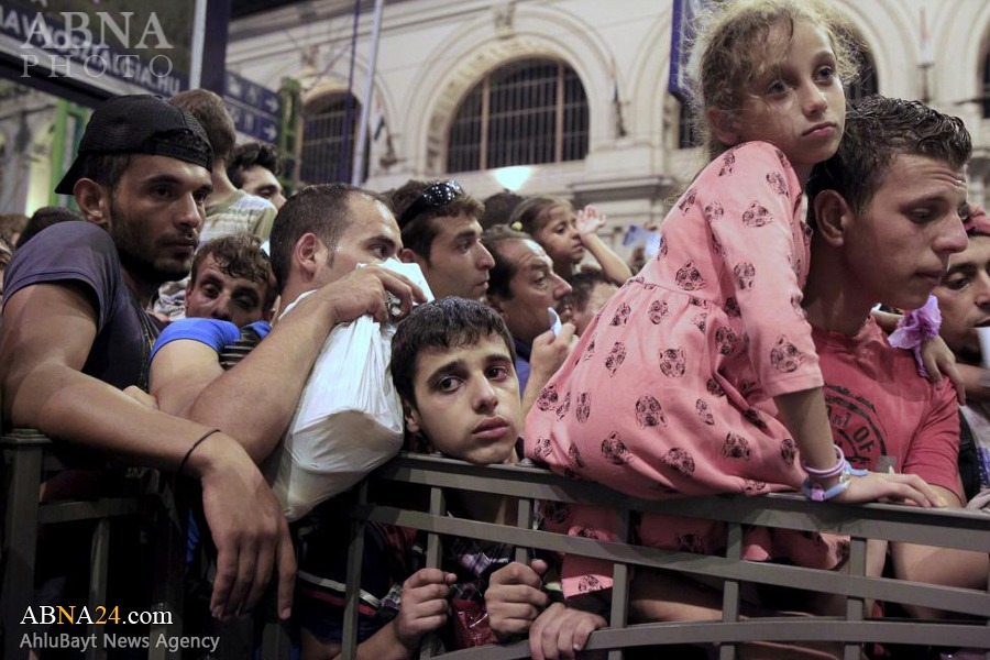 Photos: Syrian refugees stranded in Europe