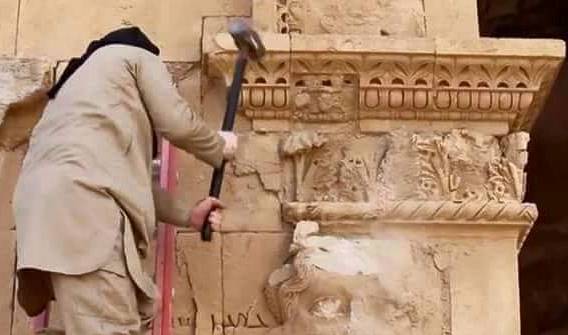 "داعش" تفجر ثلاثة مدافن برجية في مدينة تدمر