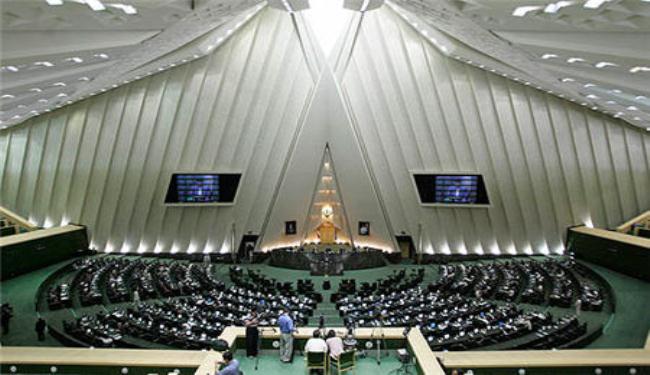 البرلمان الايراني يعلن انه سيبت بوجهة نظره حول الاتفاق النووي في تشرين الاول
